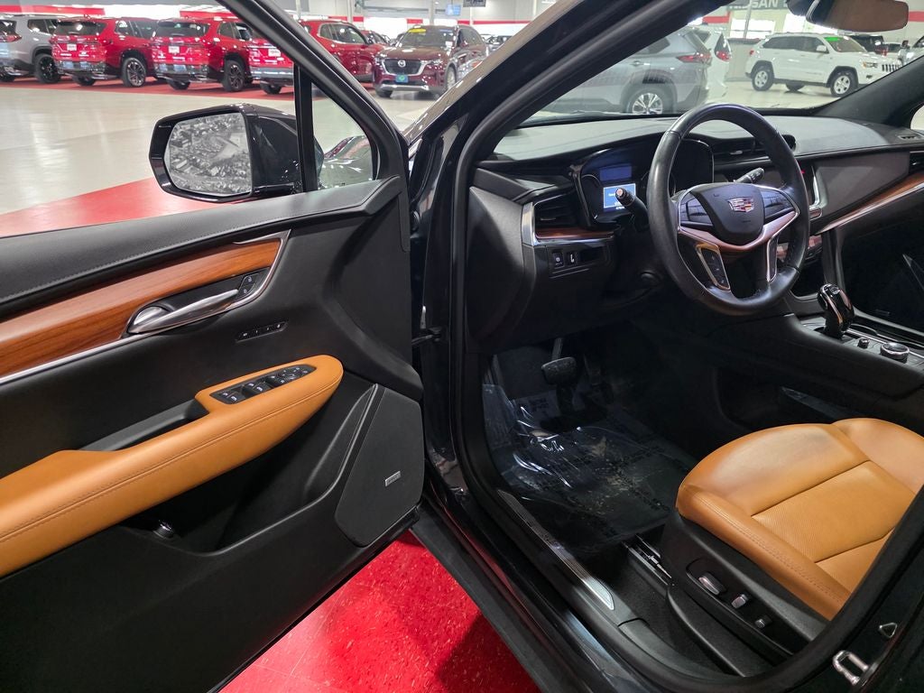2020 Cadillac XT5 Premium Luxury