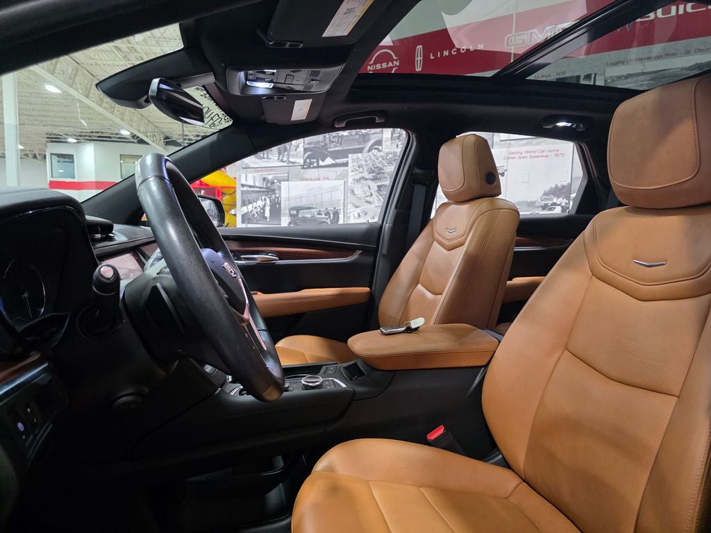 2020 Cadillac XT5 Premium Luxury