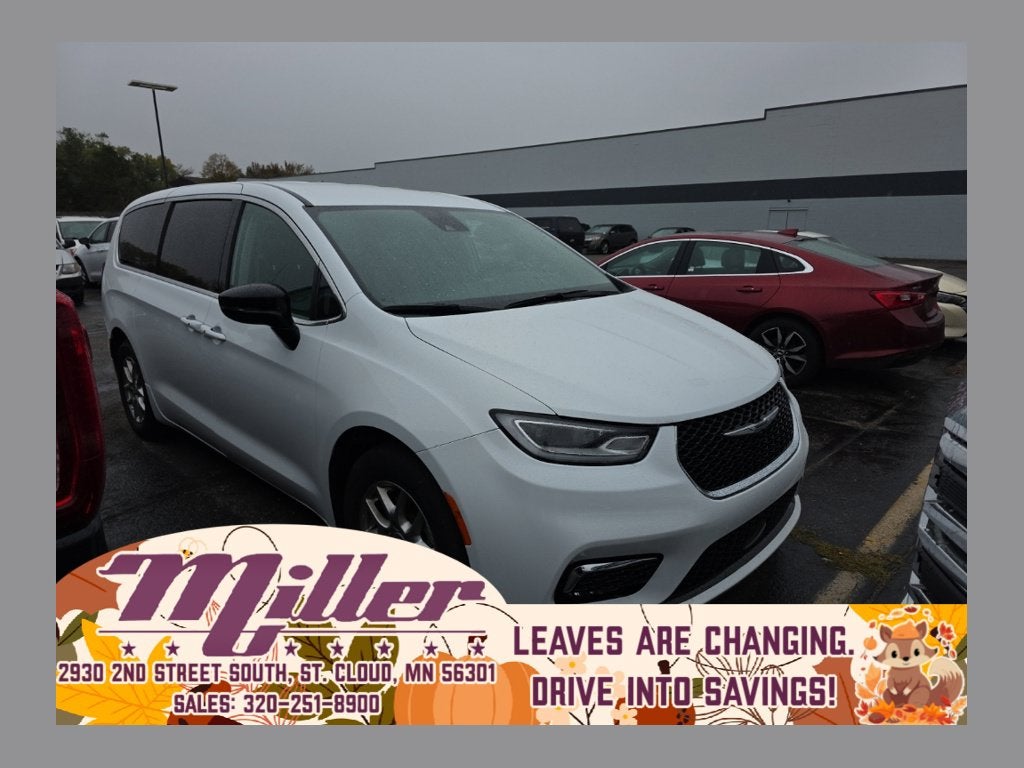 2024 Chrysler Pacifica Touring L