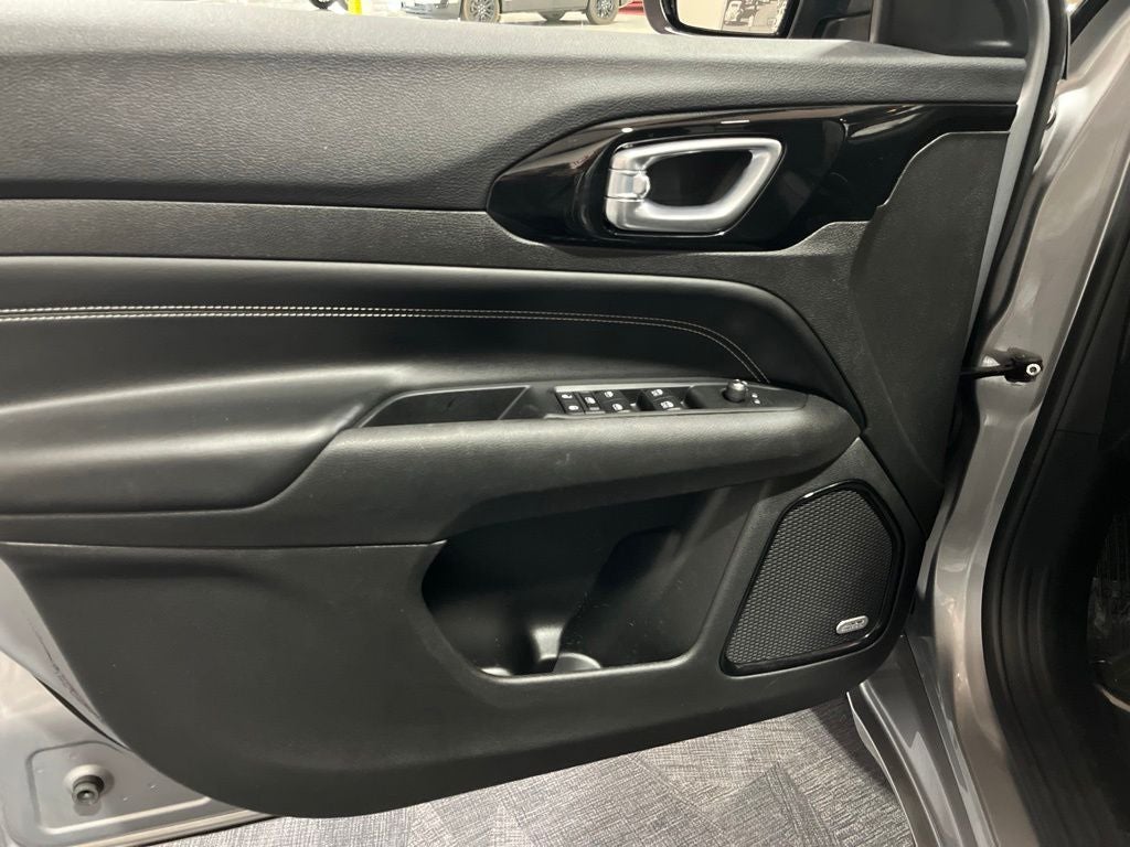 2022 Jeep Compass Limited CarBravo Certified