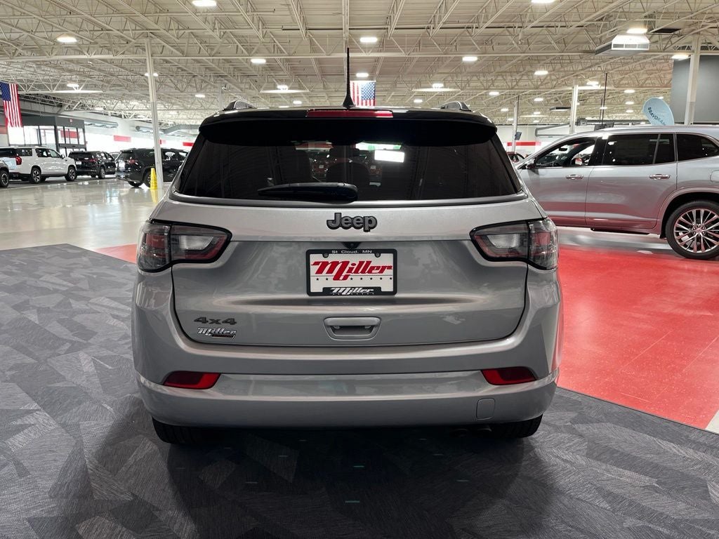 2022 Jeep Compass Limited CarBravo Certified