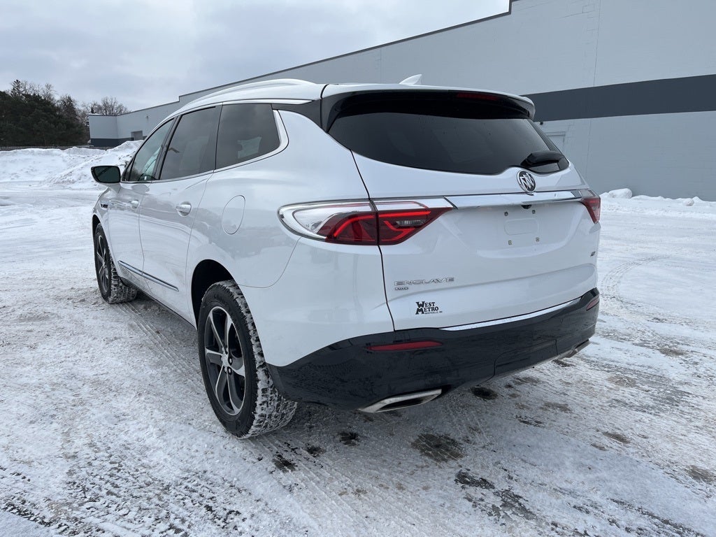2022 Buick Enclave Essence