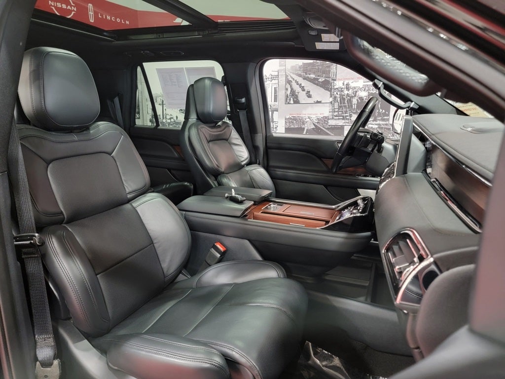 2023 Lincoln Navigator L Reserve