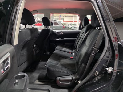 2016 Nissan Pathfinder SV