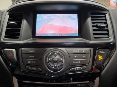 2016 Nissan Pathfinder SV