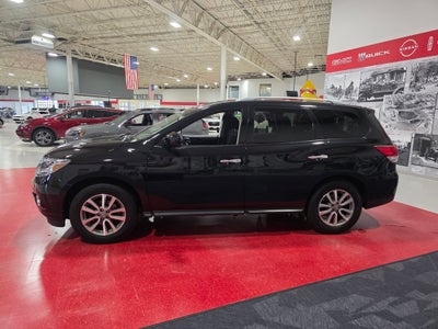 2016 Nissan Pathfinder SV