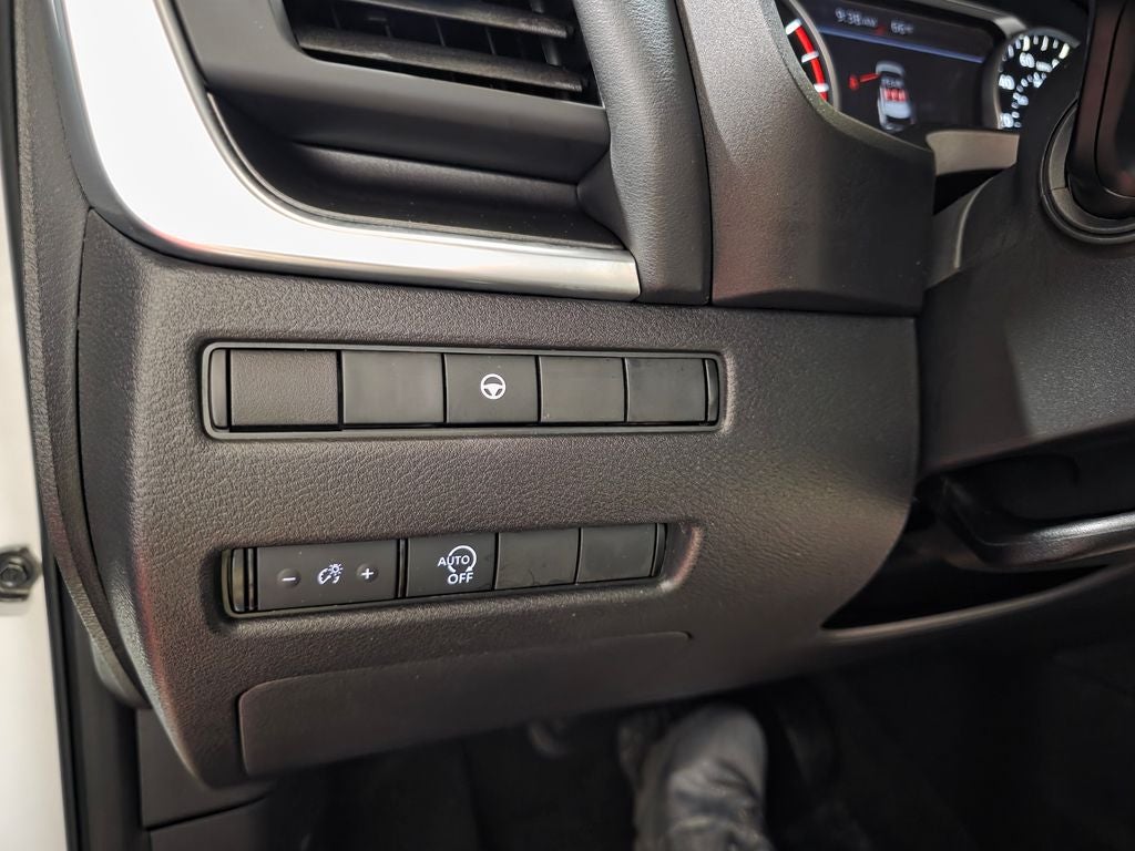 2023 Nissan Rogue SV Carbravo Certified