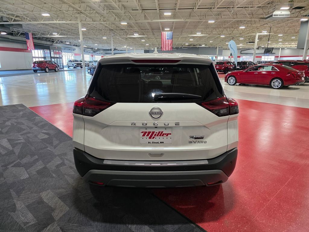 2023 Nissan Rogue SV Carbravo Certified