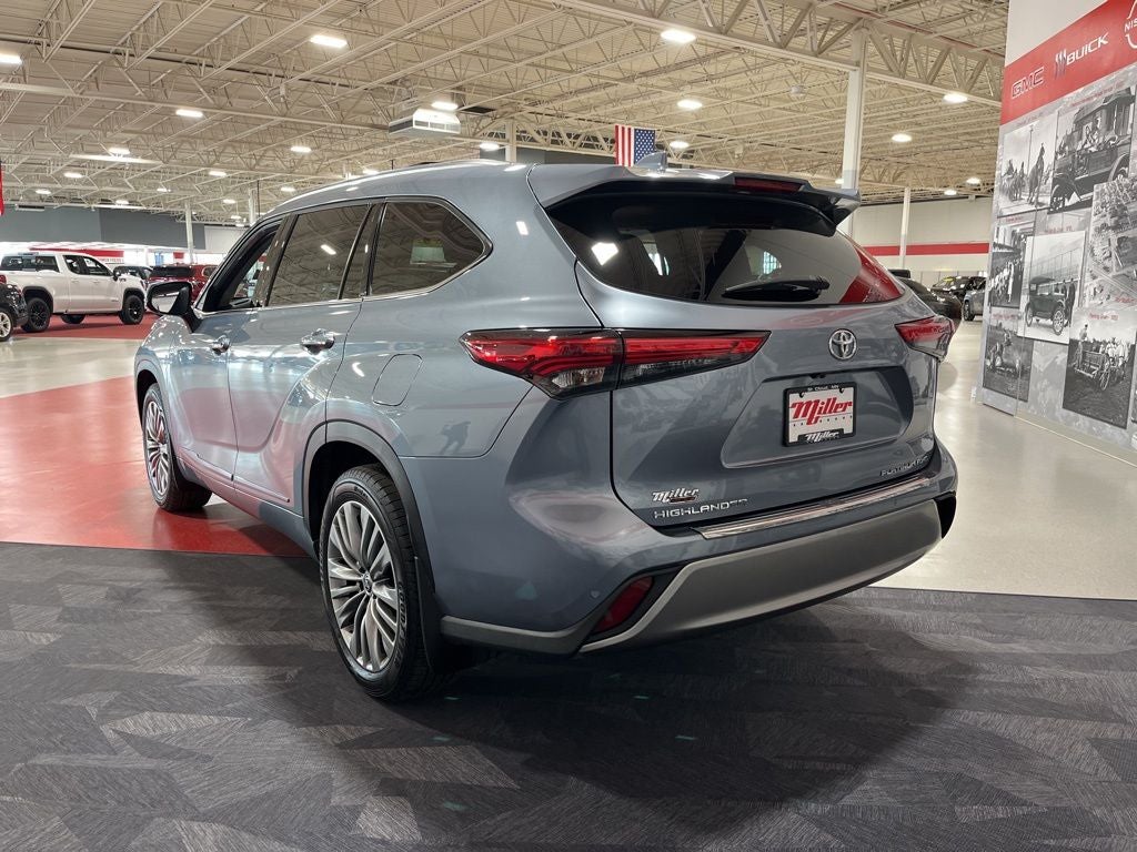 2021 Toyota Highlander Platinum