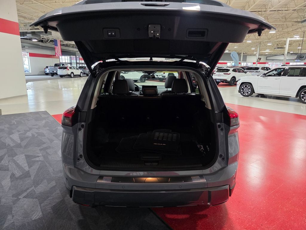 2025 Nissan Rogue SL