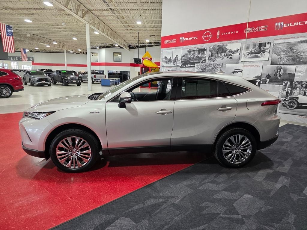 2021 Toyota Venza LE